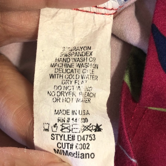 First Love Cold Shoulder Floral Dress - Picture 5 of 6